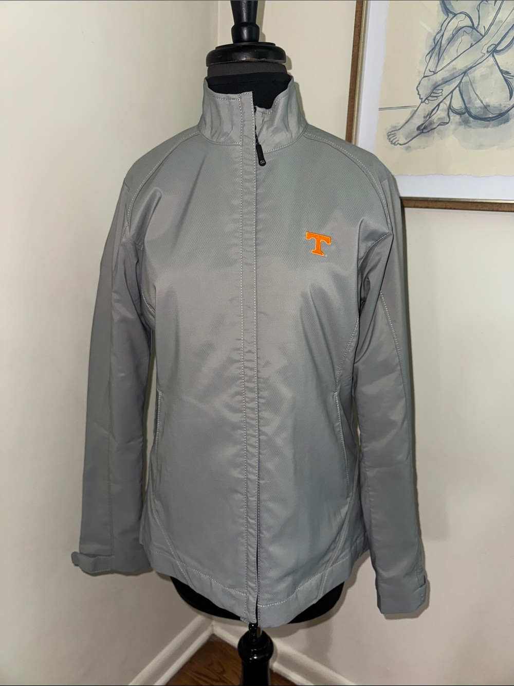 Cutter & Buck Women's water/wind resistant TENNESSEE Gray jacket-Size Medium